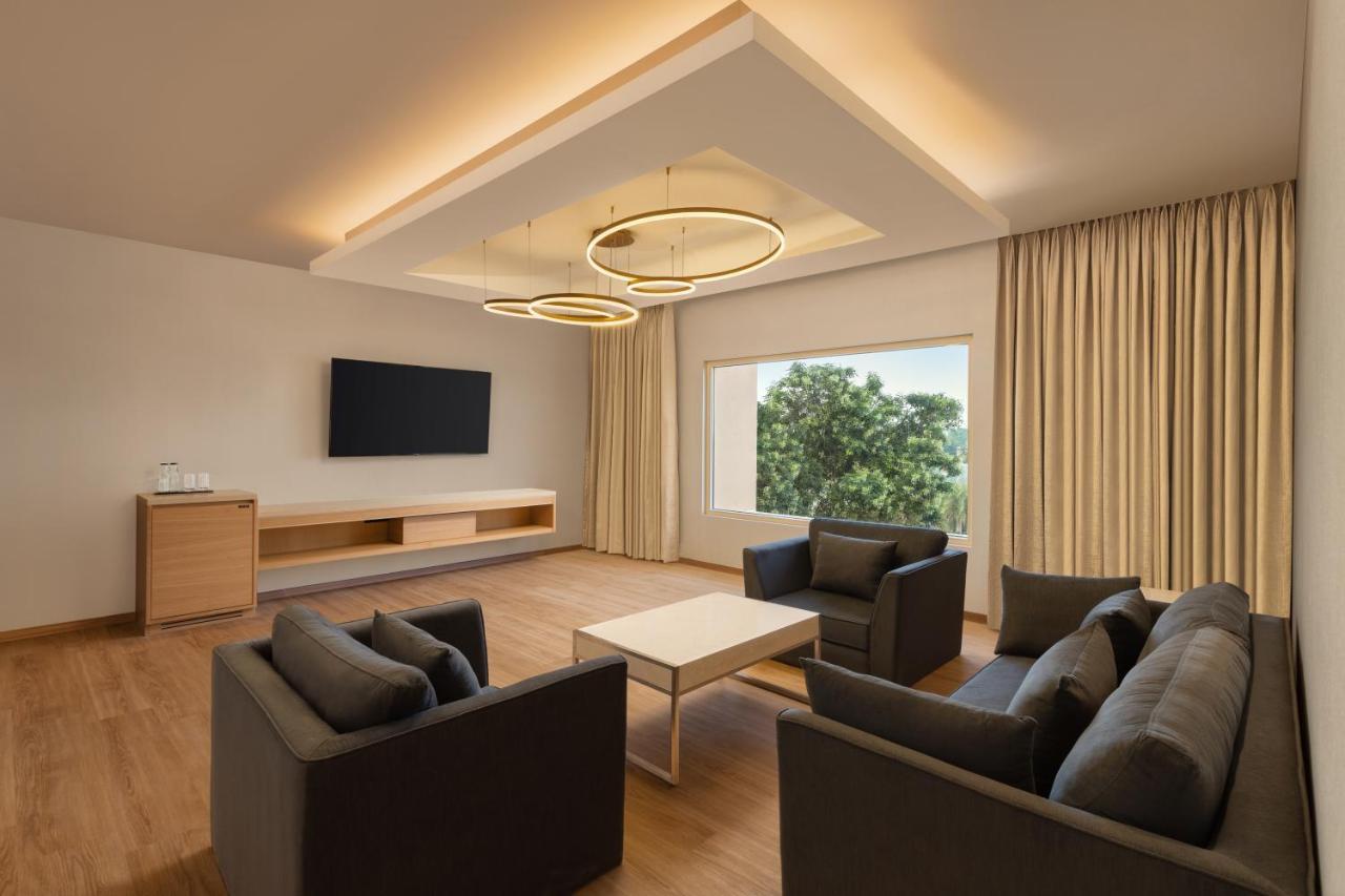 Courtyard By Marriott Tiruchirappalli Dış mekan fotoğraf