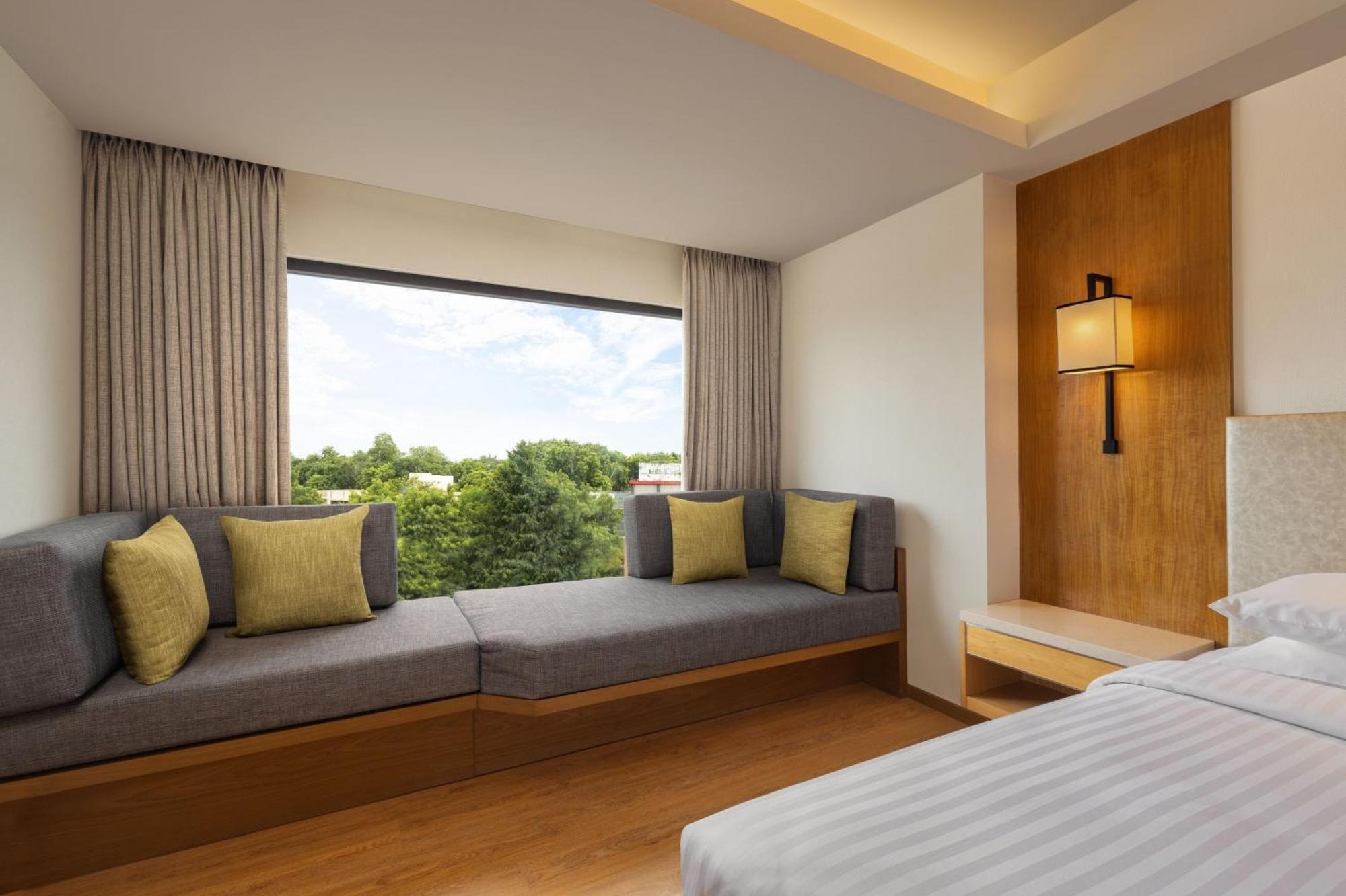 Courtyard By Marriott Tiruchirappalli Dış mekan fotoğraf